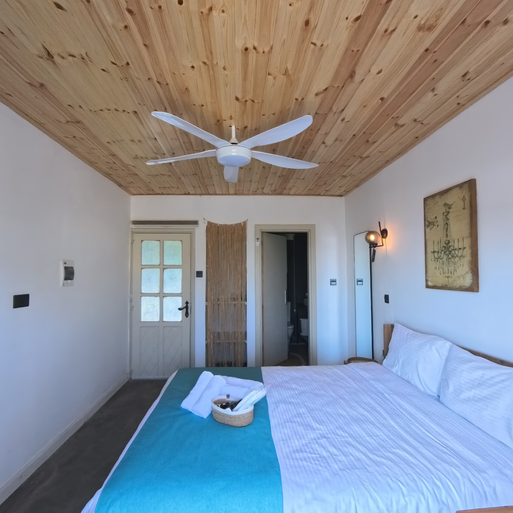 Deluxe Room - Photo 1